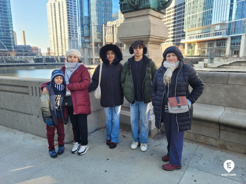 Group photo Chicago Riverwalk Architecture Tour on Dec 20, 2023 with Isabel