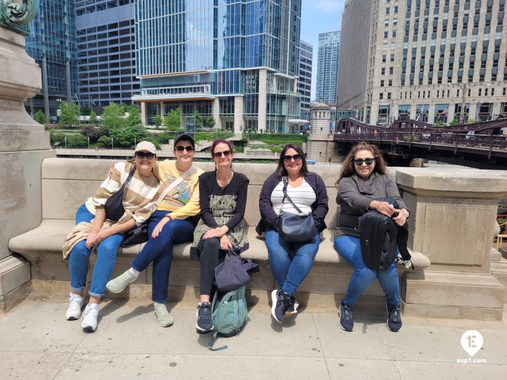 Group photo Chicago Riverwalk Architecture Tour on May 16, 2024 with Isabel