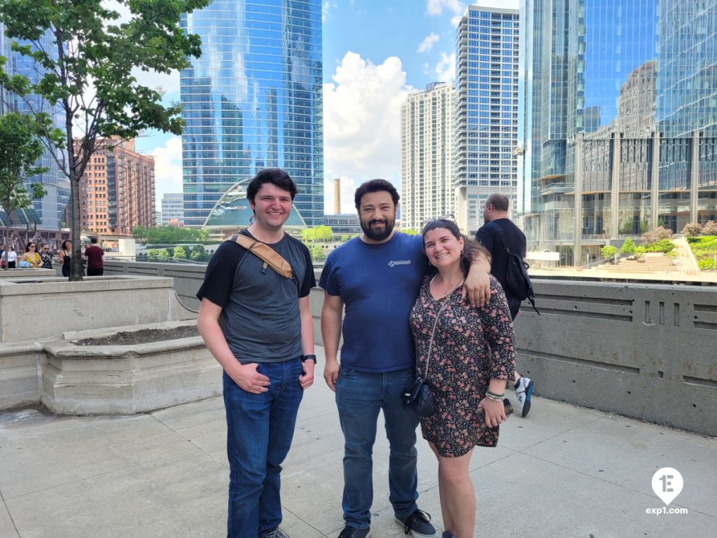 Group photo Chicago Riverwalk Architecture Tour on May 18, 2024 with Isabel