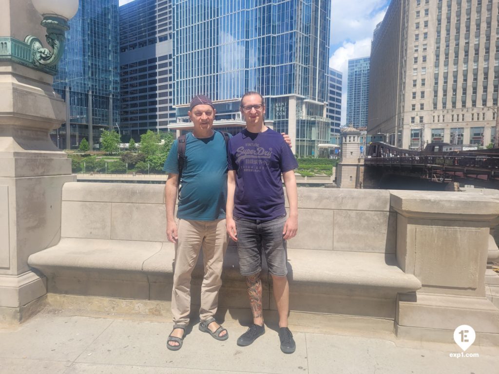 Group photo Chicago Riverwalk Architecture Tour on May 21, 2024 with Isabel