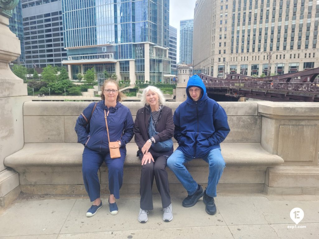 Group photo Chicago Riverwalk Architecture Tour on May 27, 2024 with Isabel