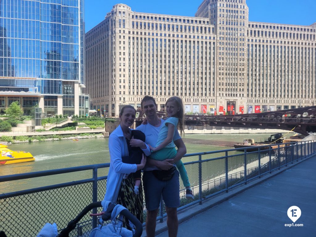 Group photo Chicago Riverwalk Architecture Tour on Jun 9, 2024 with Isabel