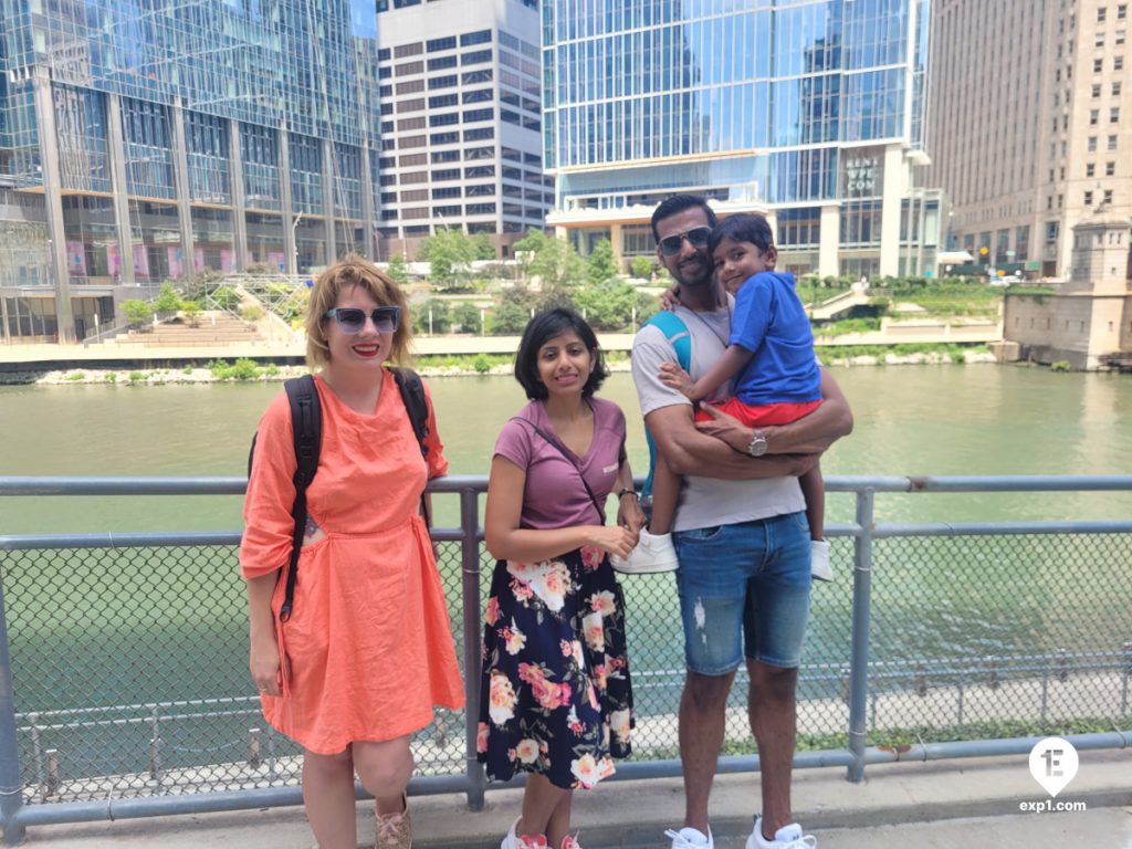 Group photo Chicago Riverwalk Architecture Tour on Jul 16, 2024 with Isabel