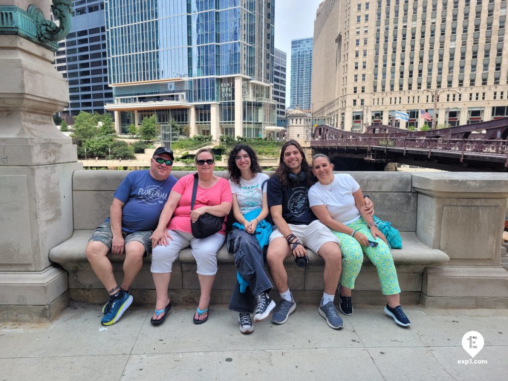 Group photo Chicago Riverwalk Architecture Tour on Jul 23, 2024 with Isabel