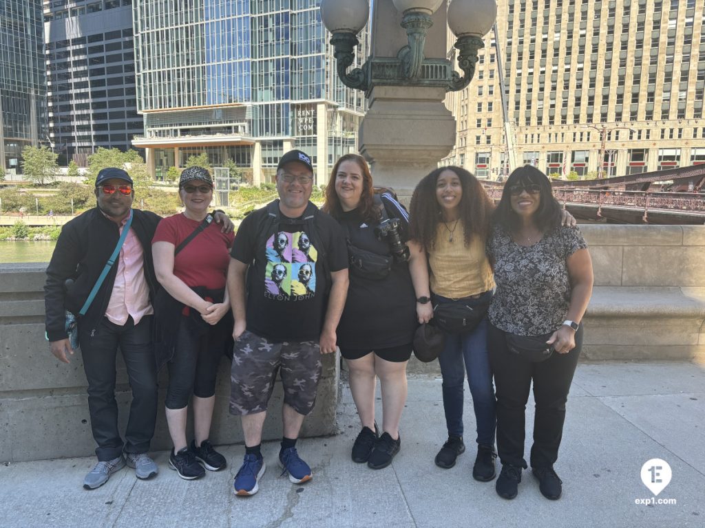 Group photo Chicago Riverwalk Architecture Tour on Sep 4, 2024 with Isabel