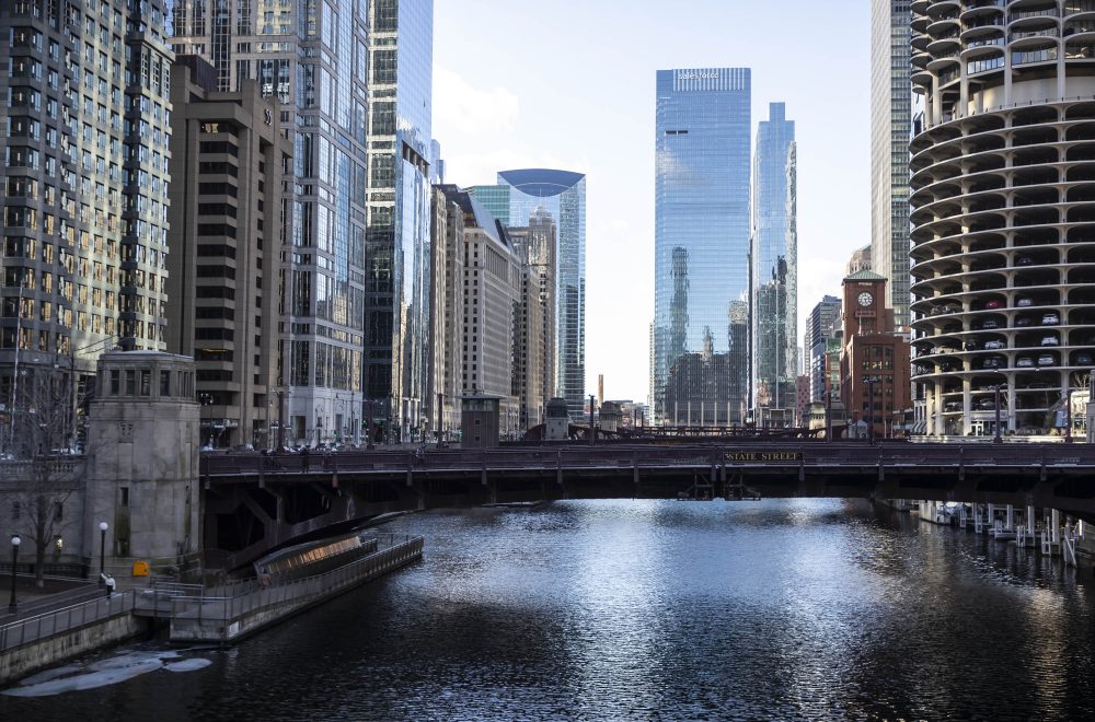 Landscape shot of Chicago River and skyscrapers during Chicago Food and Culture Tour