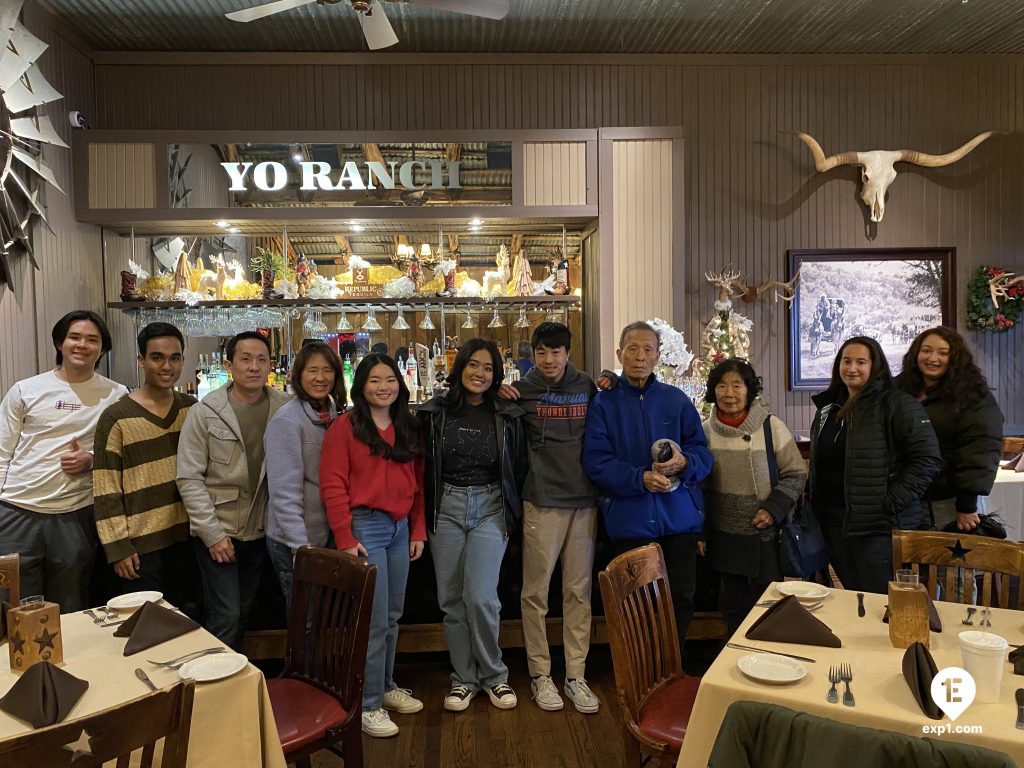 Group photo Dallas Food and Culture Tour on 27 December 2022 with McKenzie