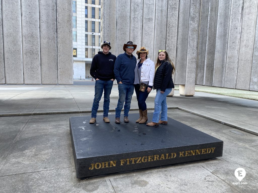 Group photo JFK Assassination Tour on 28 December 2022 with Christopher