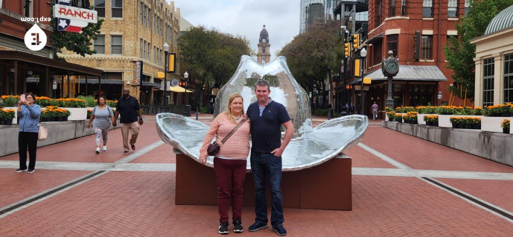 Group photo Fort Worth Sundance Square Food, History, and Architecture Tour on Oct 25, 2023 with Marina