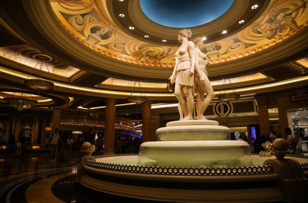 Caesars Palace Goddess Statue in Mid-Strip Tour in Las Vegas
