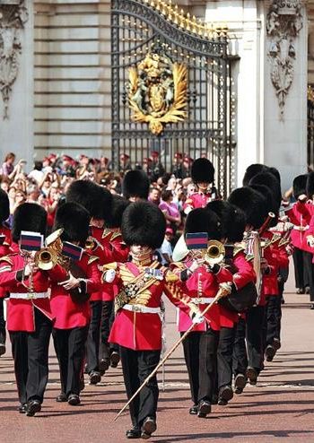Royal London Walking Tour – Parade