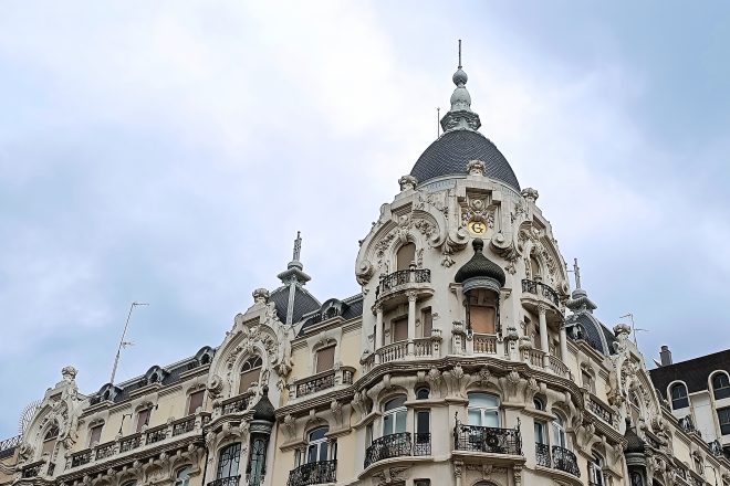 Metropolis building in Madrid