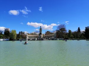 Ornamental lake in El Retiro Park