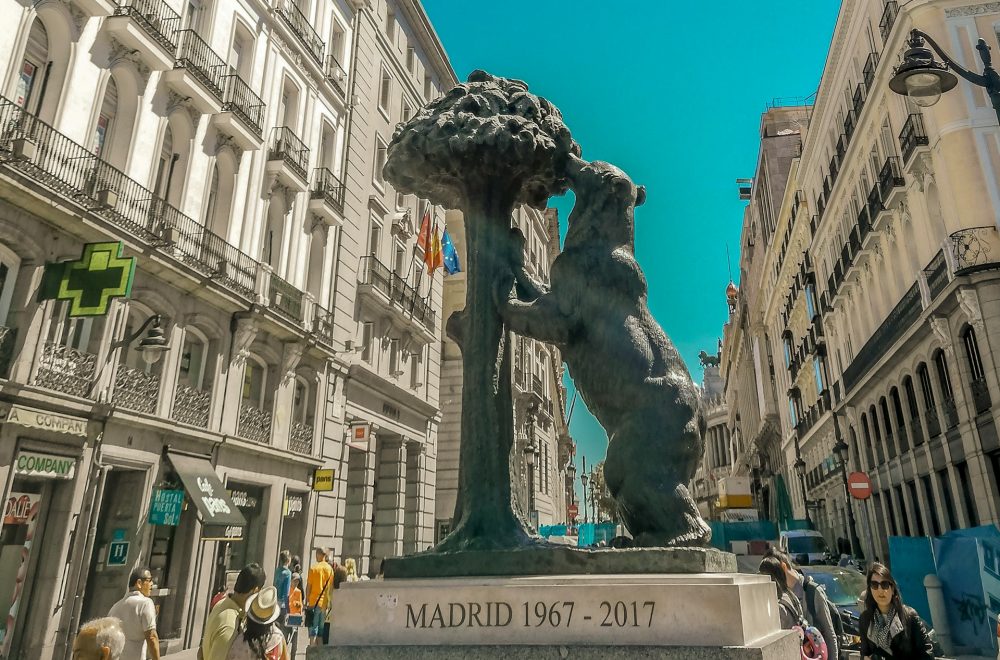 Bear and the Strawberry Tree statue on Madrid bike tour