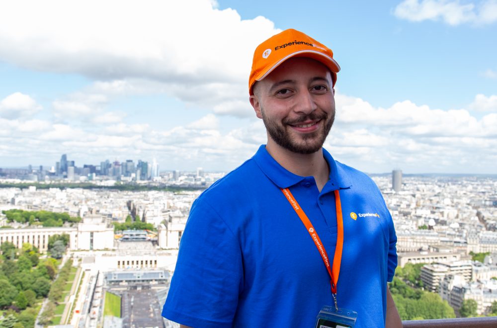 Guide Portrait with view from Eiffel Tower