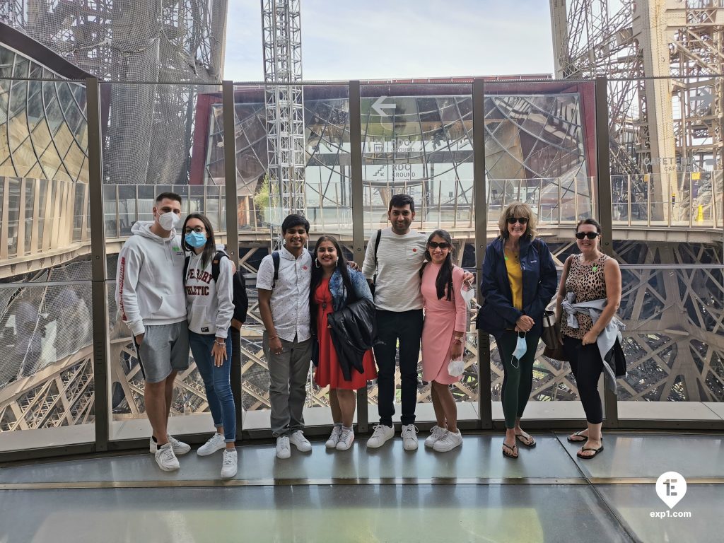 Group photo Eiffel Tower Tour on 19 September 2021 with Hafid