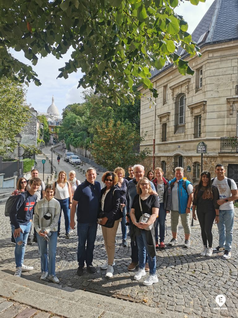 Group photo Eiffel Tower Tour on 20 September 2021 with Hafid