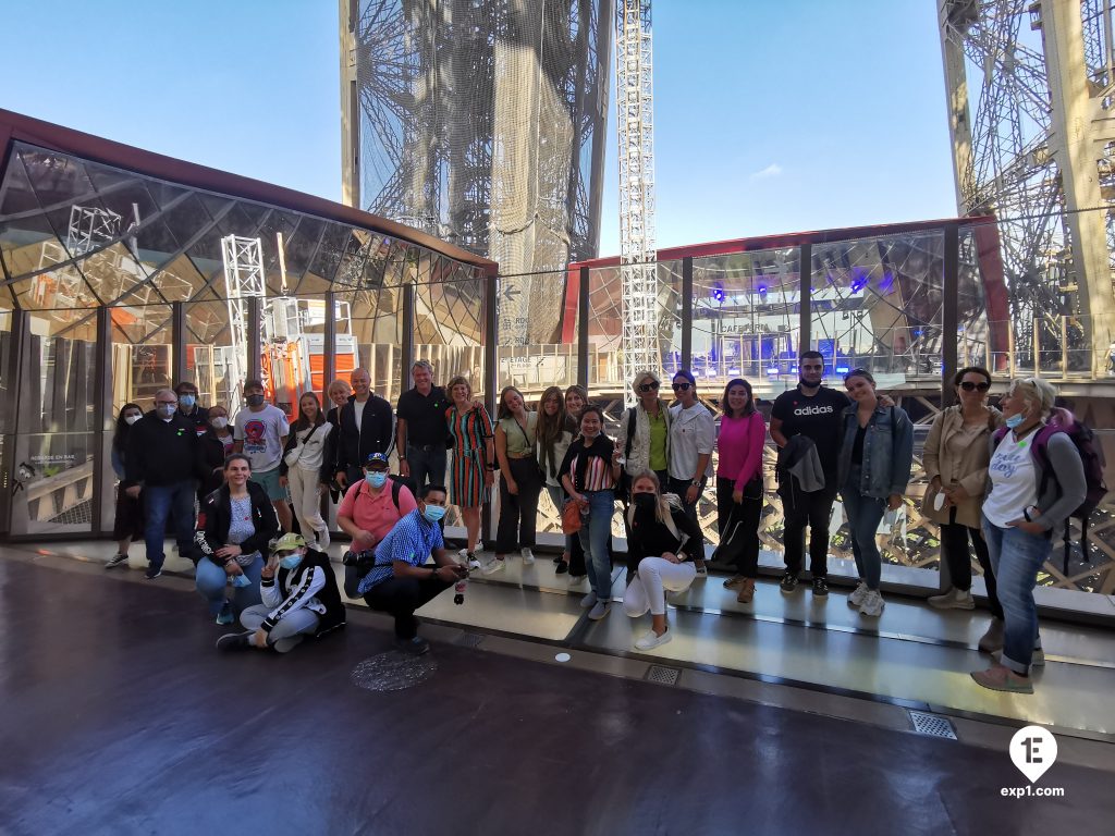 Group photo Eiffel Tower Tour on 24 September 2021 with Hafid