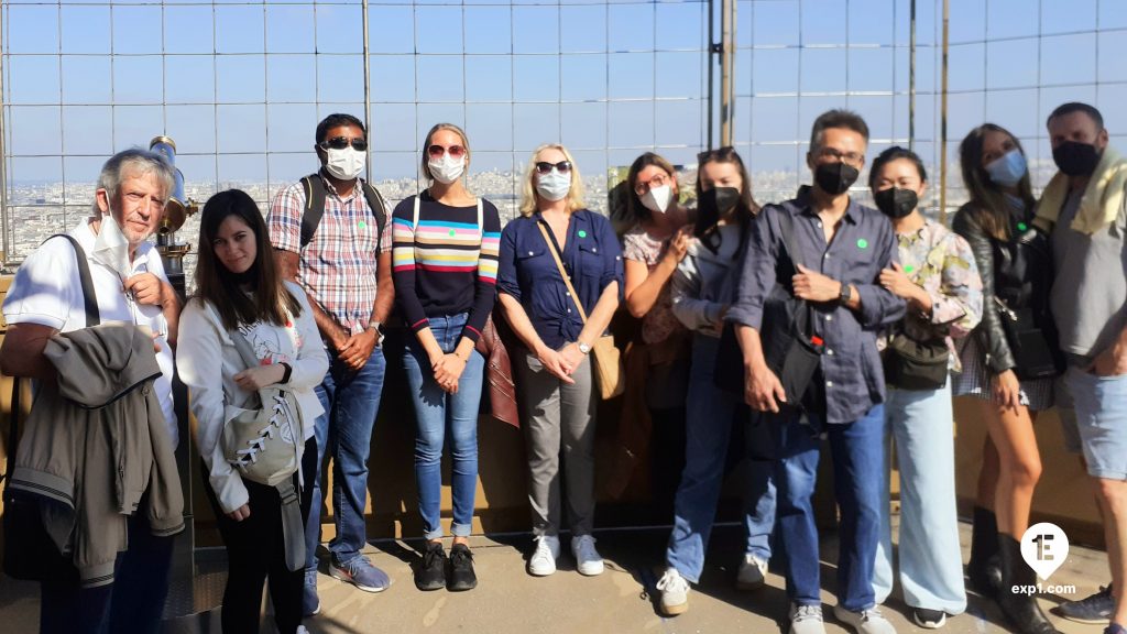 Group photo Eiffel Tower Tour on 24 September 2021 with Monika