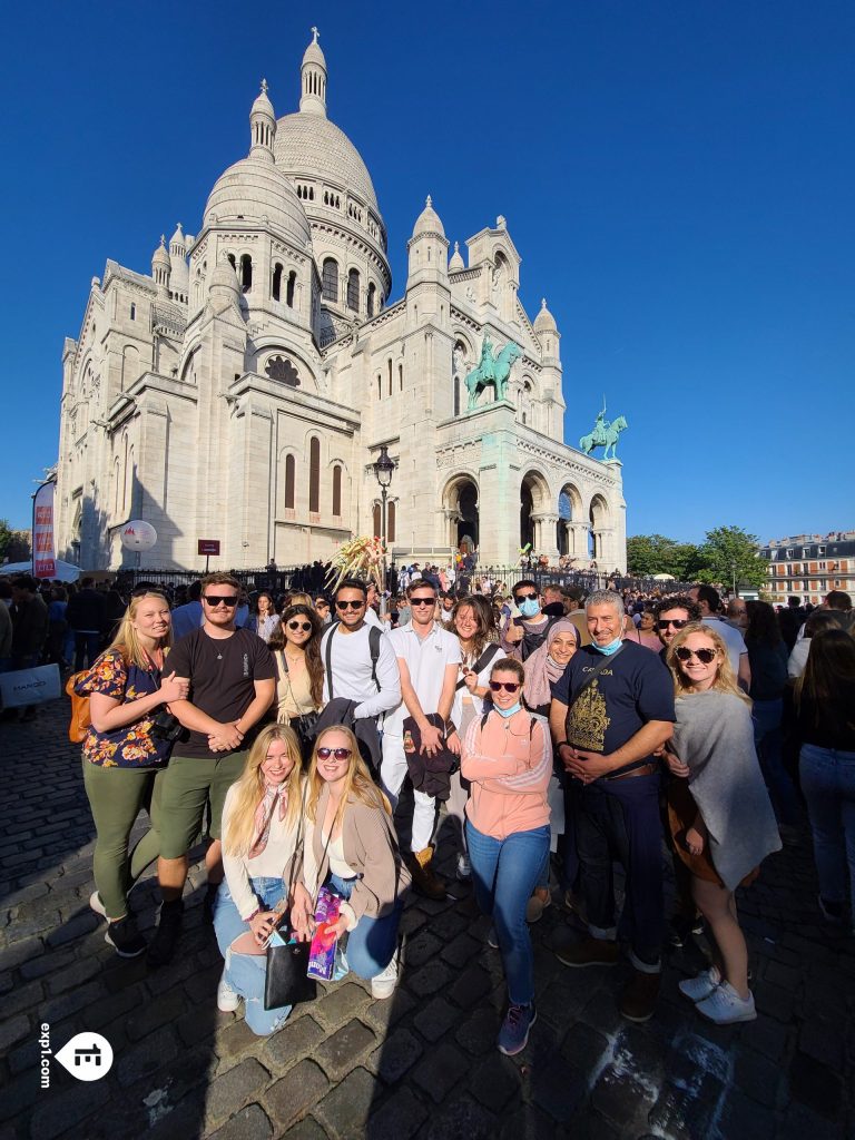 Group photo Eiffel Tower Tour on 9 October 2021 with Hafid