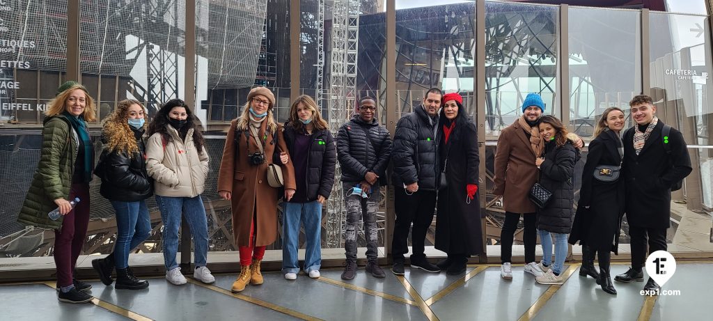 Group photo Eiffel Tower Tour on 12 December 2021 with Hafid