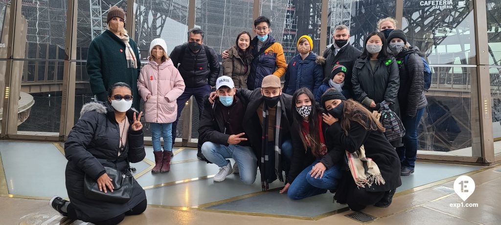 Group photo Eiffel Tower Tour on 24 December 2021 with Hafid