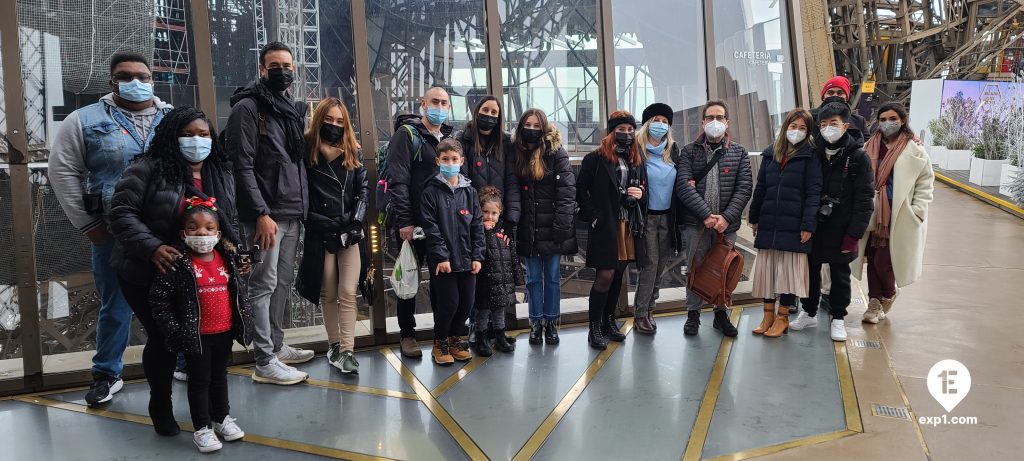 Group photo Eiffel Tower Tour on 25 December 2021 with Hafid