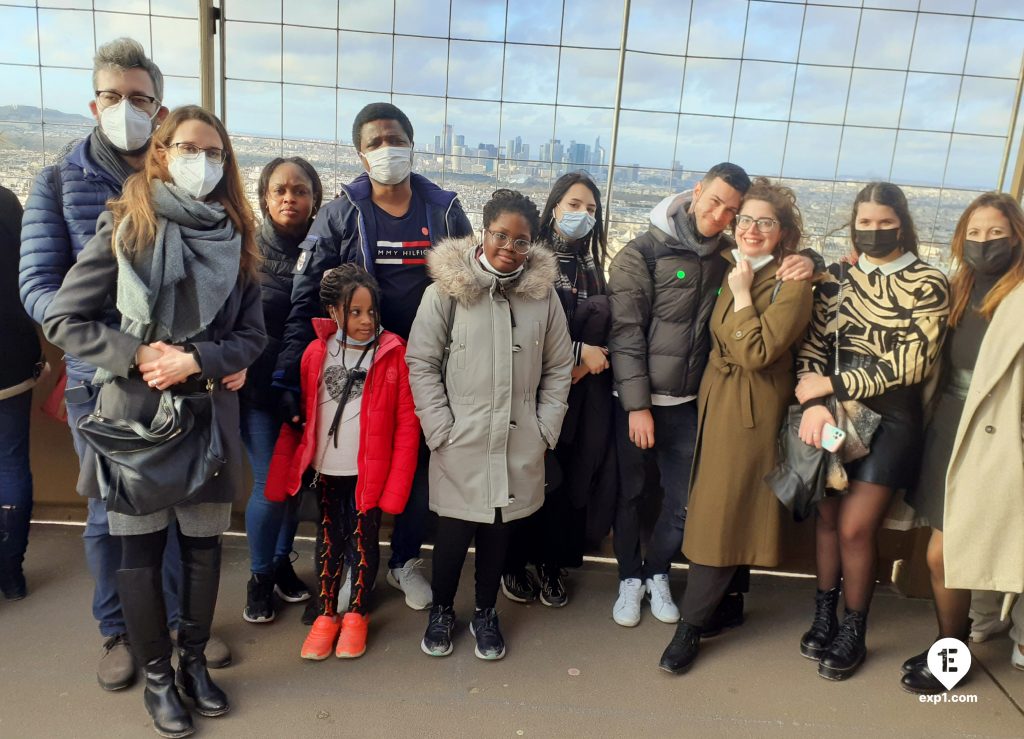 Group photo Eiffel Tower Tour on 30 December 2021 with Monika