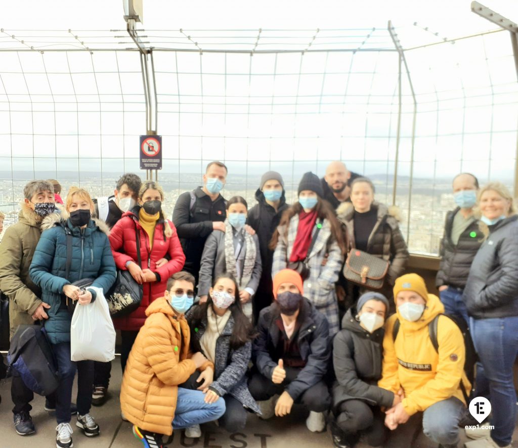 Group photo Eiffel Tower Tour on 30 December 2021 with Monika