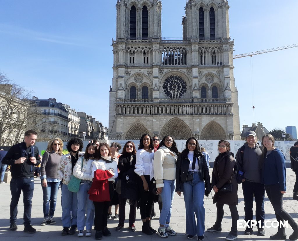 Group photo Notre Dame Outdoor Walking Tour With Crypt on 10 March 2022 with Monika