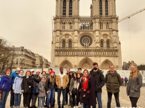 15Mar-Notre-Dame-Outdoor-Walking-Tour-With-Crypt-Monika-Pawelczyk1.jpg