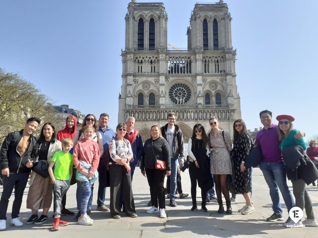 Group photo Notre Dame Outdoor Walking Tour With Crypt on 22 March 2022 with Monika