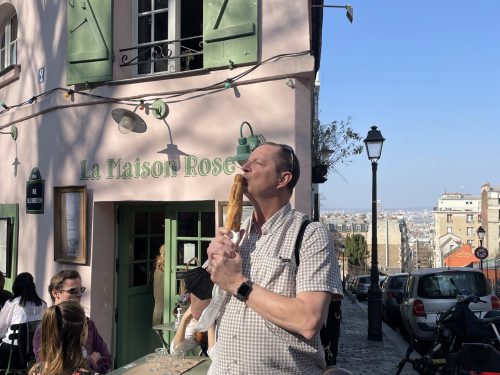 26Mar-Montmartre-Walking-Tour-Amira-Ayachi1.jpeg