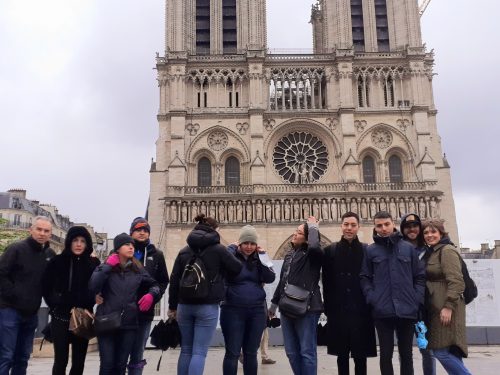 31Mar-Notre-Dame-Outdoor-Walking-Tour-With-Crypt-Monika-Pawelczyk1.jpg