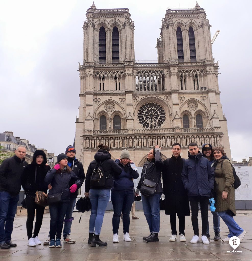 Group photo Notre Dame Outdoor Walking Tour With Crypt on 31 March 2022 with Monika