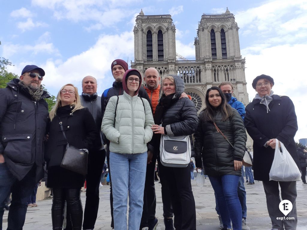 Group photo Notre Dame Outdoor Walking Tour With Crypt on 31 March 2022 with Monika