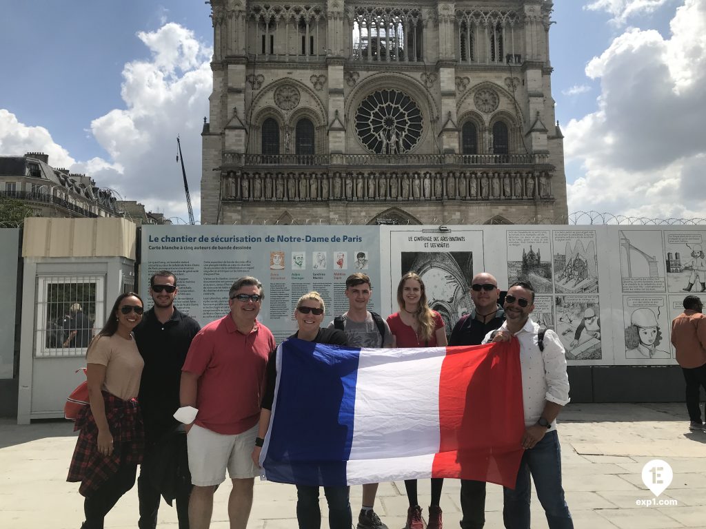 Group photo Notre Dame Outdoor Walking Tour With Crypt on 28 May 2022 with Yoan