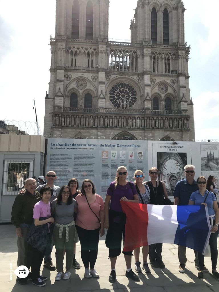 Group photo Notre Dame Outdoor Walking Tour With Crypt on 28 May 2022 with Yoan