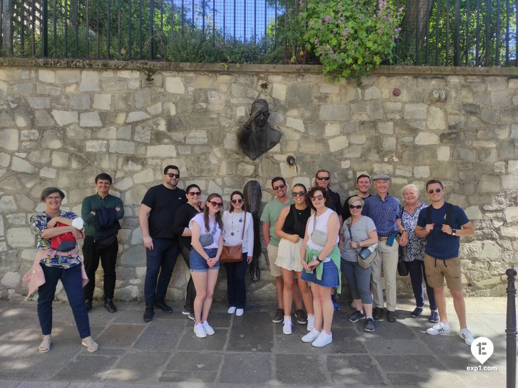 Group photo Montmartre Walking Tour on 2 June 2022 with David