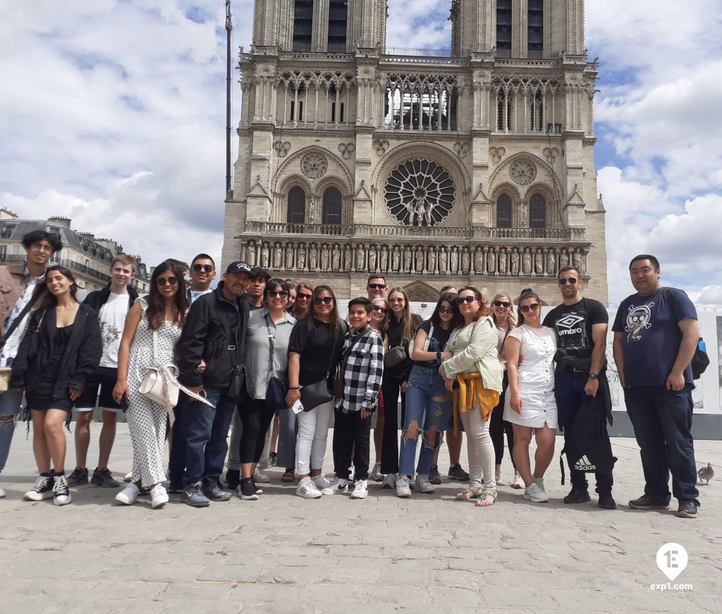 Group photo Notre Dame Outdoor Walking Tour With Crypt on 9 June 2022 with Monika