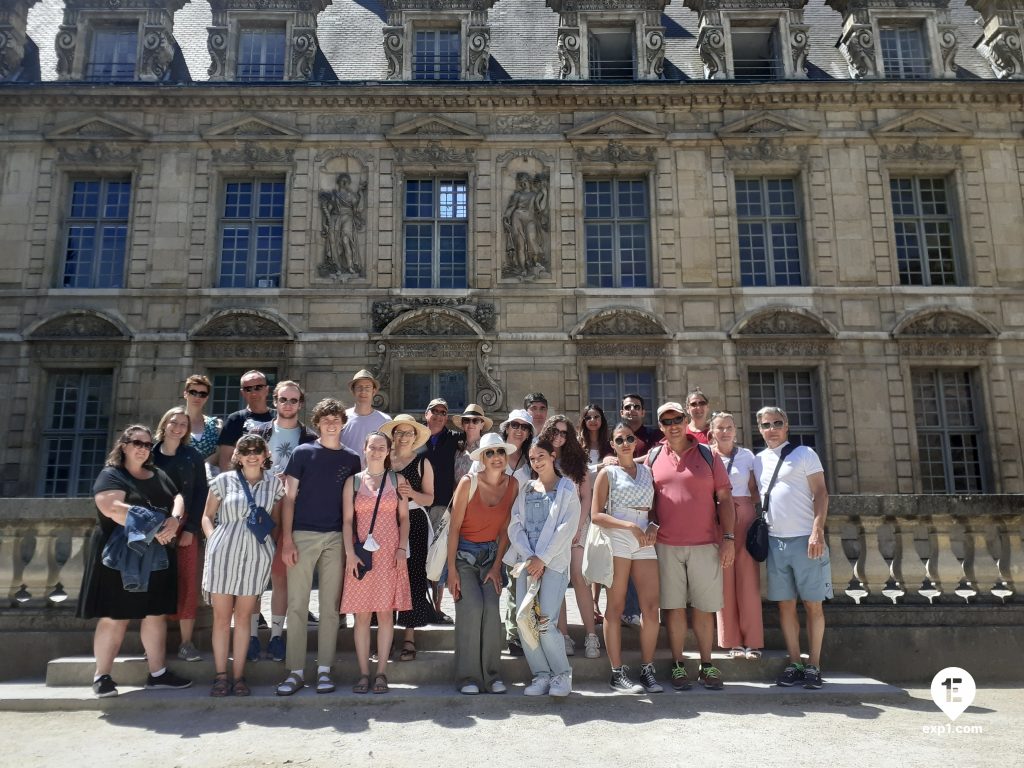 Group photo Le Marais Walking Tour on 13 June 2022 with Monika