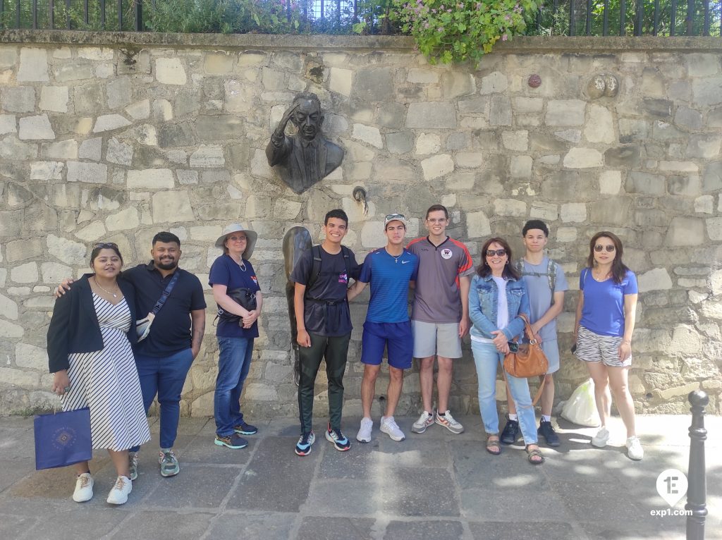 Group photo Montmartre Walking Tour on 13 June 2022 with David