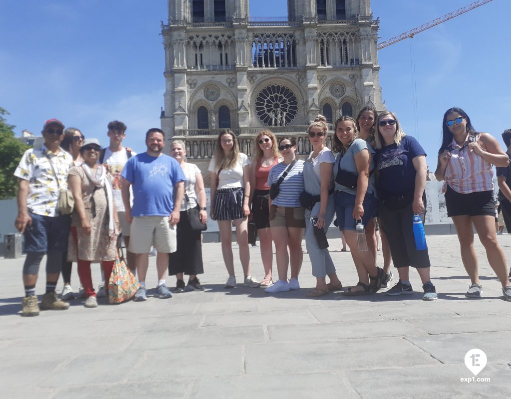 Group photo Notre Dame Outdoor Walking Tour With Crypt on 16 June 2022 with Monika