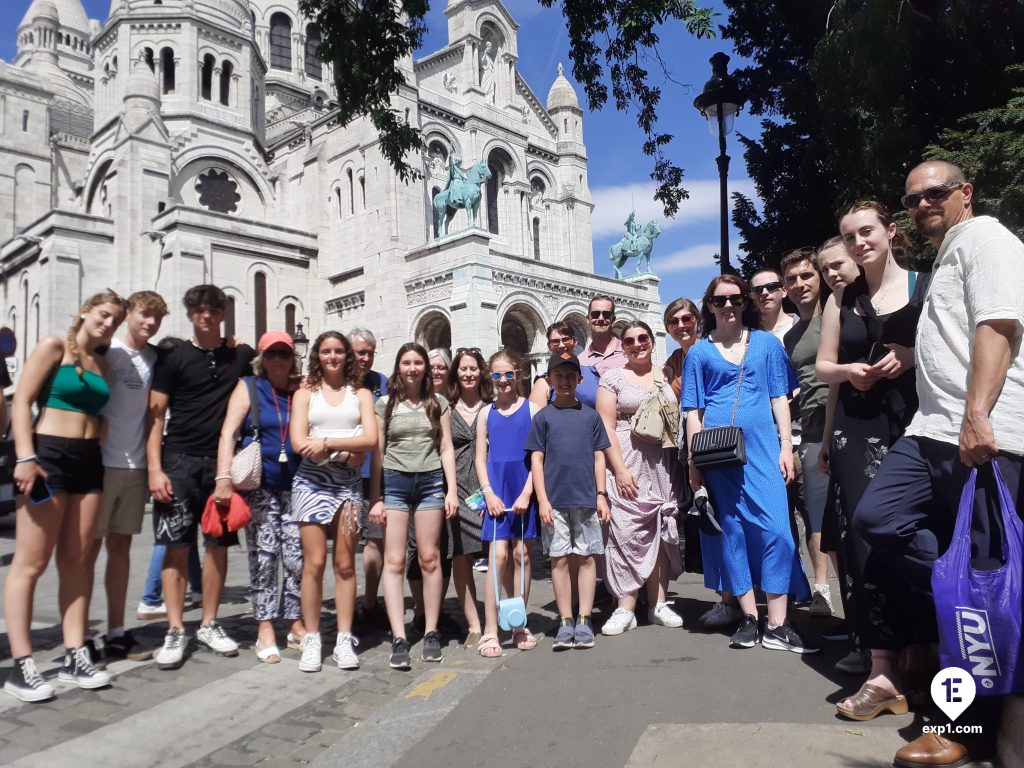 Group photo Montmartre Walking Tour on 29 June 2022 with Monika