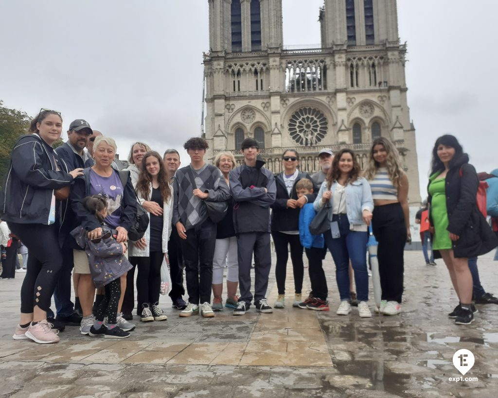 Group photo Notre Dame Outdoor Walking Tour With Crypt on 30 June 2022 with Monika