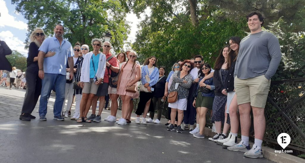 Group photo Montmartre Walking Tour on 1 July 2022 with Monika