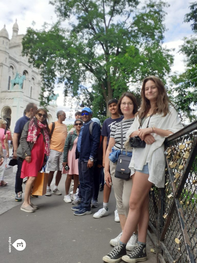 Group photo Montparnasse Walking Tour: Celebrities, Spies, Cafe Society on 1 July 2022 with Monika