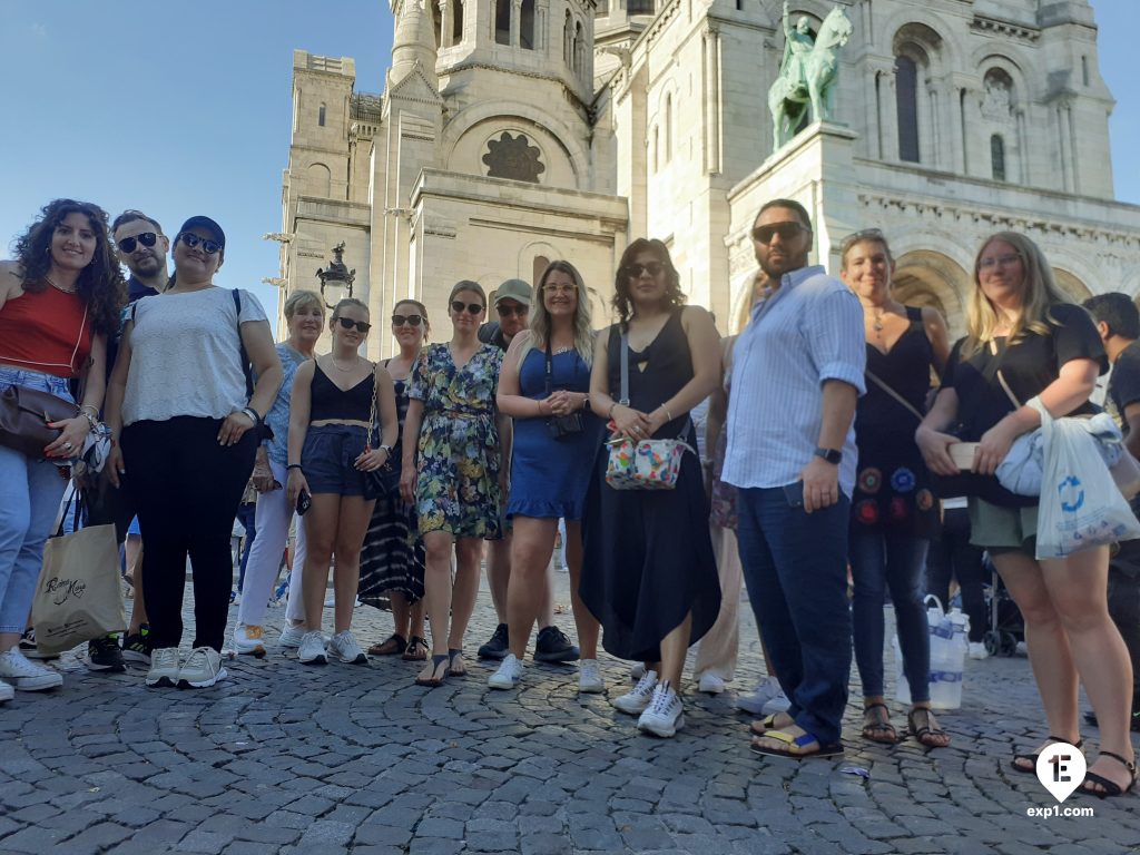 Group photo Montmartre Walking Tour on 2 July 2022 with Monika