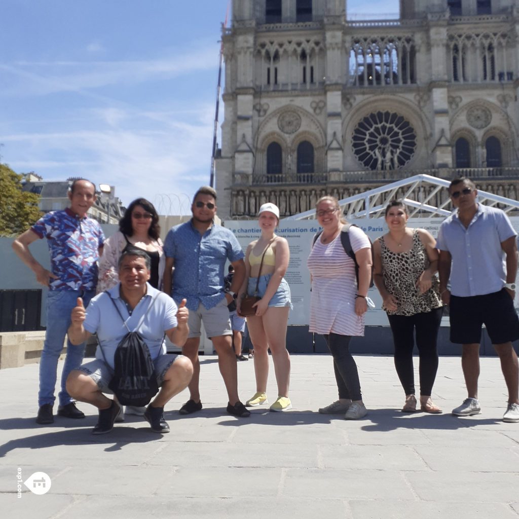 Group photo Notre Dame Outdoor Walking Tour With Crypt on 13 July 2022 with Monika