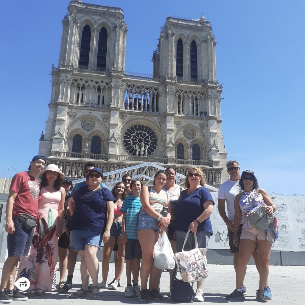 Group photo Notre Dame Outdoor Walking Tour With Crypt on 14 July 2022 with Monika